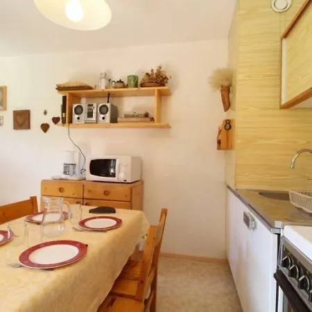 - 4 Pers, 26 M2, 1/0 165 Lanslevillard